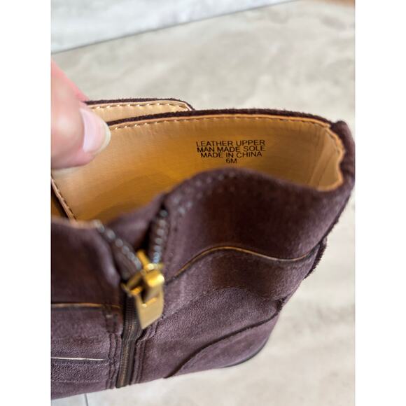Ann Taylor Weekend Collection Buckle Suede Bootie Brown Size 6 NWOB Side Zip - Picture 6 of 7